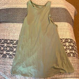 Lululemon high neck tank